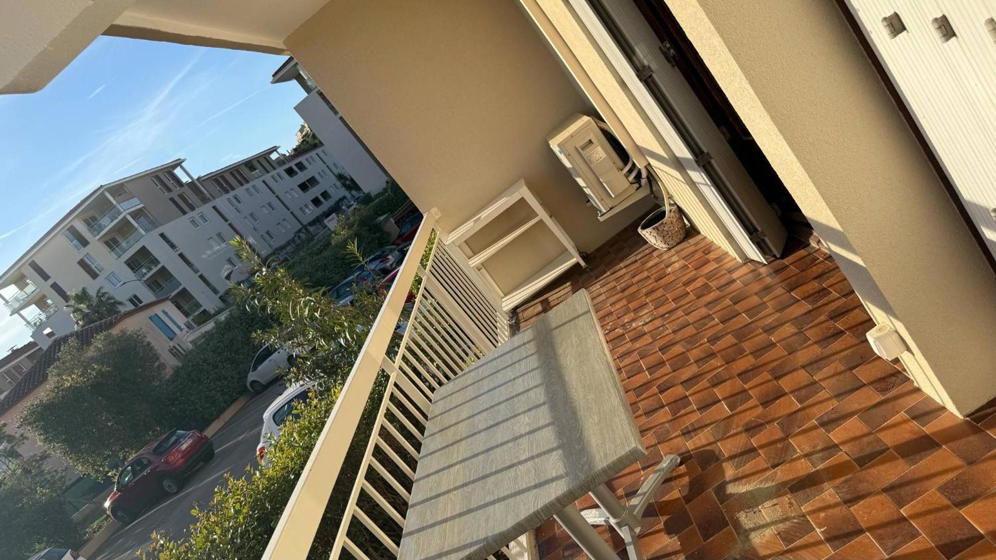 Escapade De Reve A Saint-Raphael Apartment Bagian luar foto