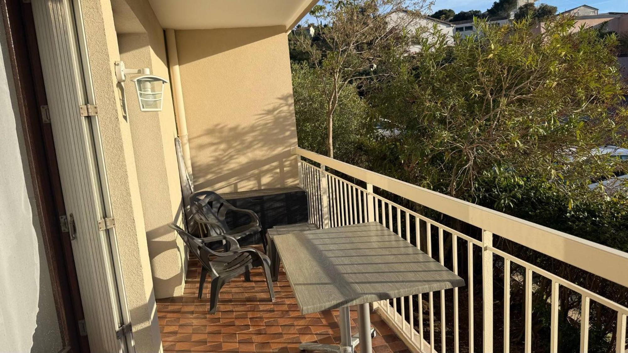Escapade De Reve A Saint-Raphael Apartment Bagian luar foto