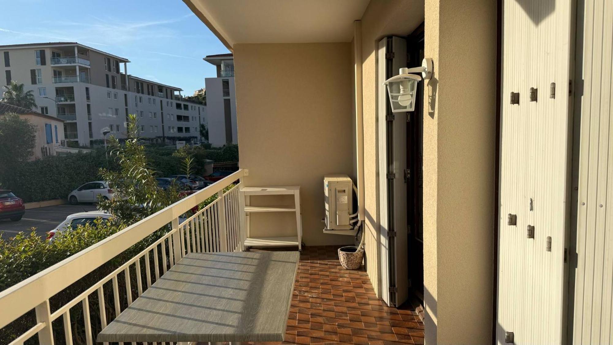 Escapade De Reve A Saint-Raphael Apartment Bagian luar foto